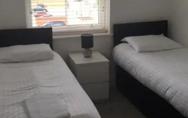 Captivating 2-bed Apartment in Brentwood