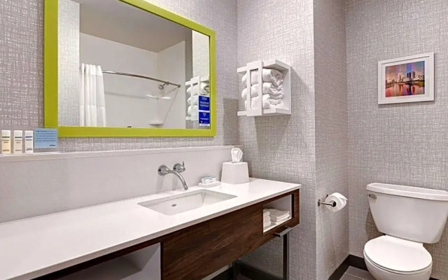Hampton Inn and Suites by Hilton Canal Winchester Columbus