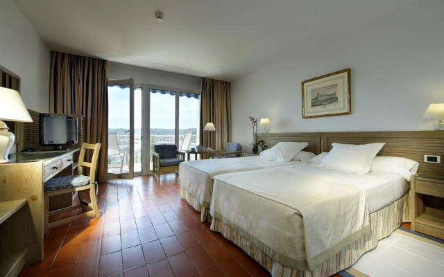 The Chow Kit - an Ormond Hotel