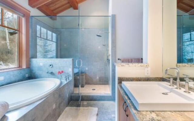 Grand Vista - 5 Br Home