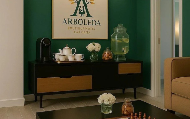 Arboleda Boutique Hotel Golf cart included