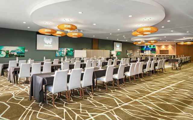 Mercure Melbourne Caroline Springs