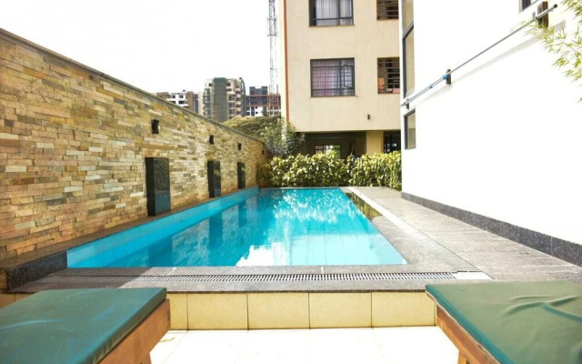 Lux Suites Tabere Heights Apartments