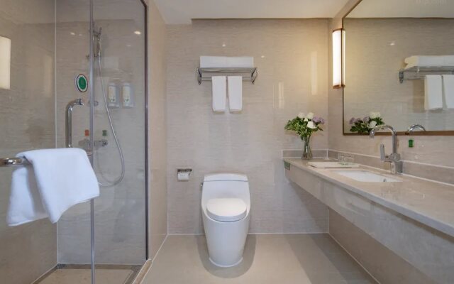 Vienna Classic Hotel (Shenzhen Pingshan Bihu)