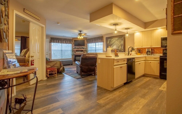 Bears Treasure - 2 Br Condo