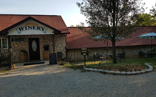 Tuscan Manor