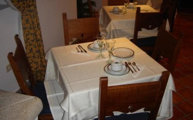 Casa Amarela TH & National Monument