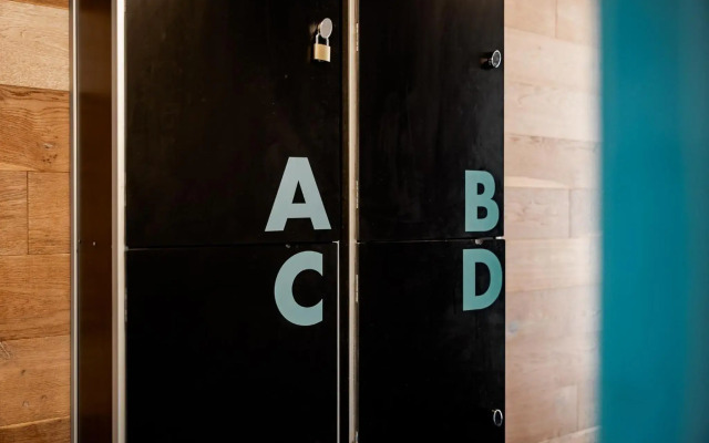 BUNK Surfers Paradise - International Backpacker Hostel