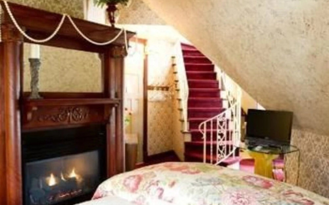 The Black Walnut Guest House