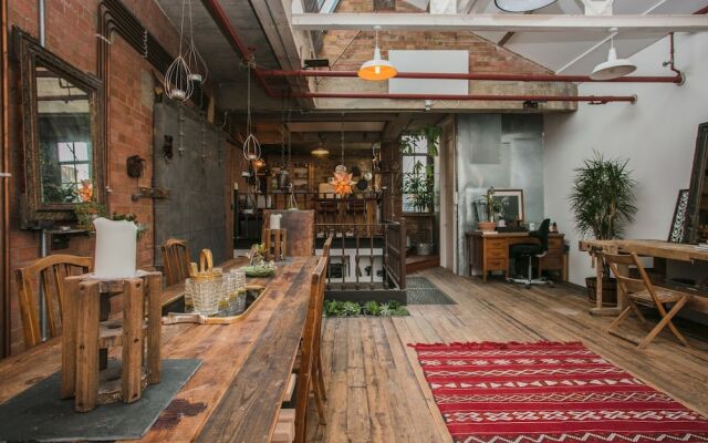 Spacious Loft In Hackney