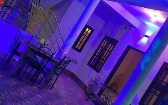 Hostel Lali Beach Villa