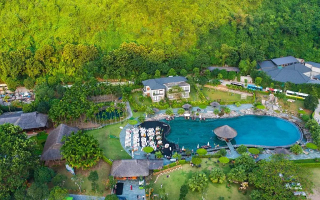 Thung Nham Hotel & Resort