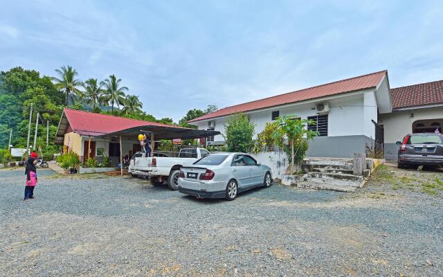 Oyo 90618 D'tahan Motel Taman Negara