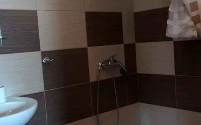 Cabana Izvorul Delnitei