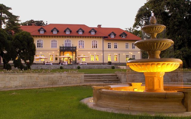 Gróf Degenfeld Castle Hotel **** Superior