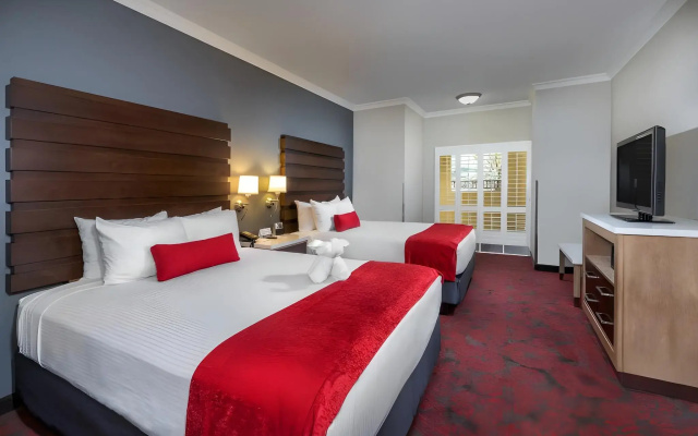 Desert Palms Hotel & Suites