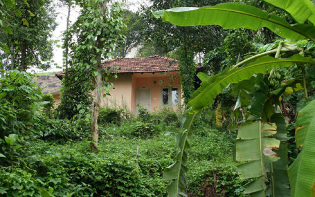 Aruvi Resorts