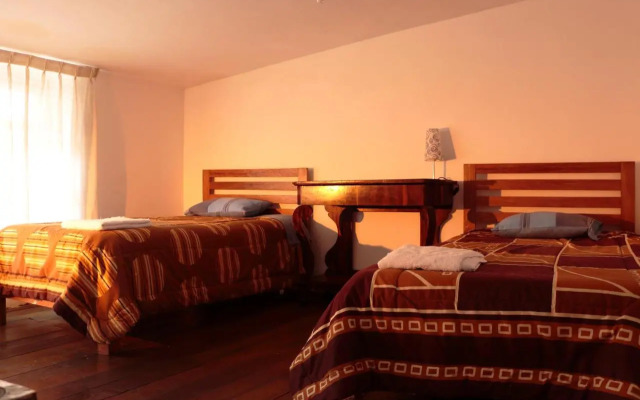 Emperatriz Guest House