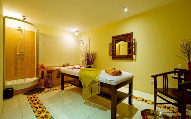 Amos Cozy Hotel & Convention Hall