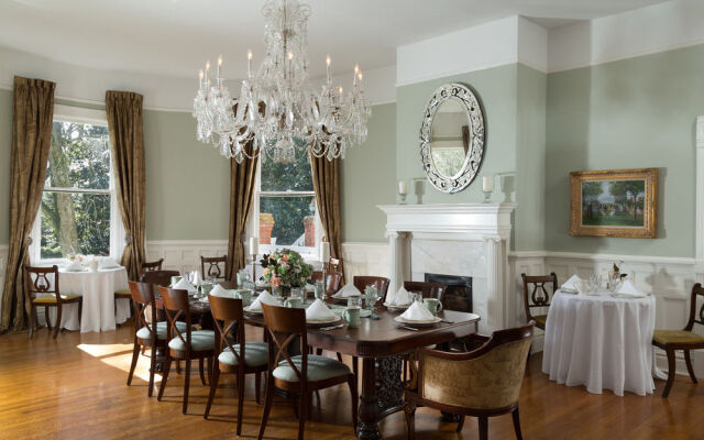 The Twelve Oaks Bed & Breakfast