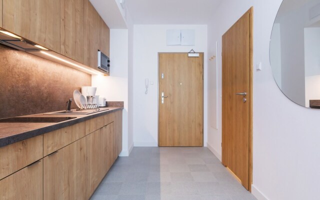 Aquamarina Prima Apartments by Renters