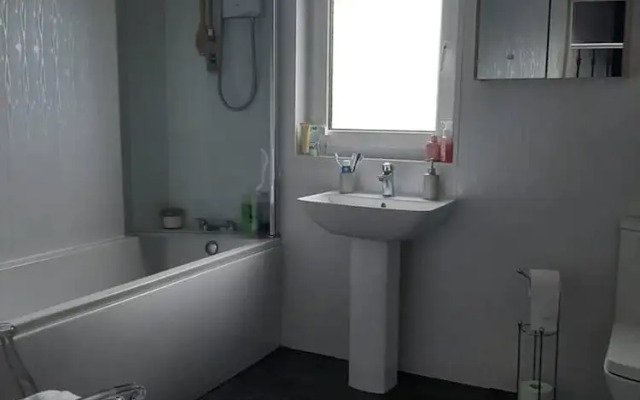 Stunning Riverside Town House With Views, Ayrshire