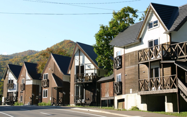 Winkel Village