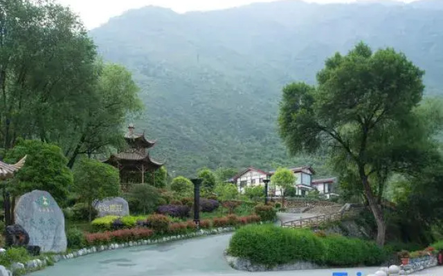 Nature Yaoquan Mountain Residence