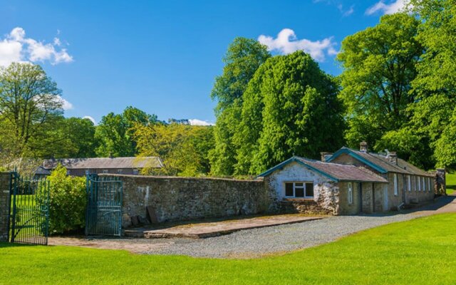 2 Bed Cottage With Mountain Views Glanusk Estate