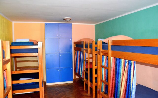 Montenegro Backpackers Home Budva