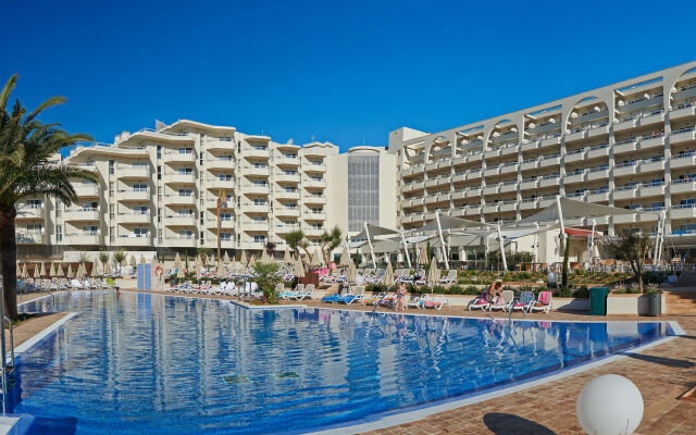 Hipotels Coma Gran Aparthotel