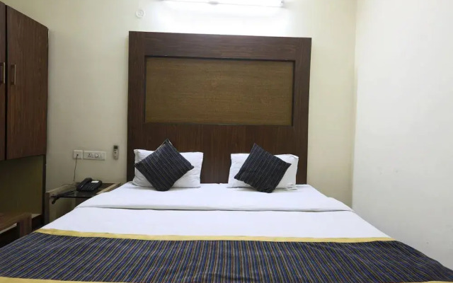 OYO 2289 Hotel Radha Palace