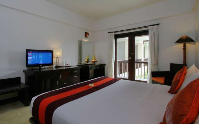 The Lokha Legian Resort & Spa