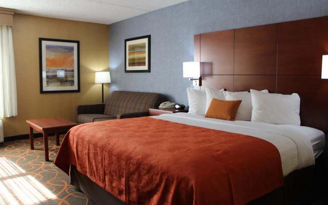 Best Western Plus Fresno Airport Hotel