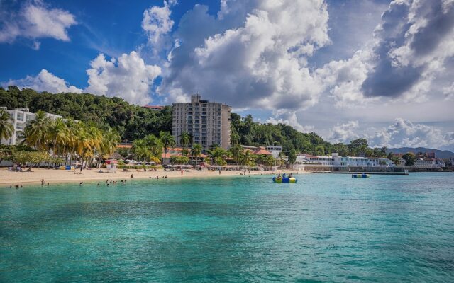 Caribic House Hotel