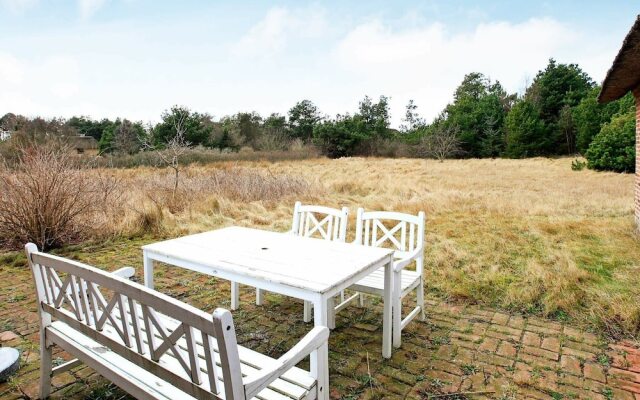 6 Person Holiday Home in Ulfborg