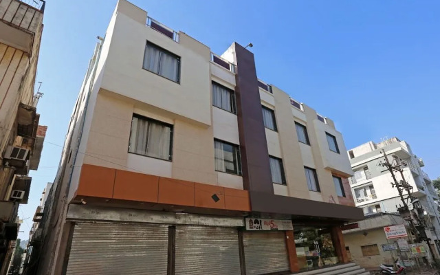 hotelImage