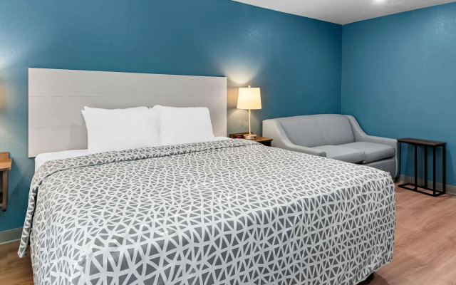 Woodspring Suites Waco South