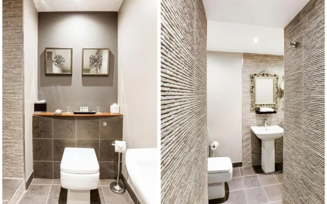 Mercure Peebles Barony Castle Hotel