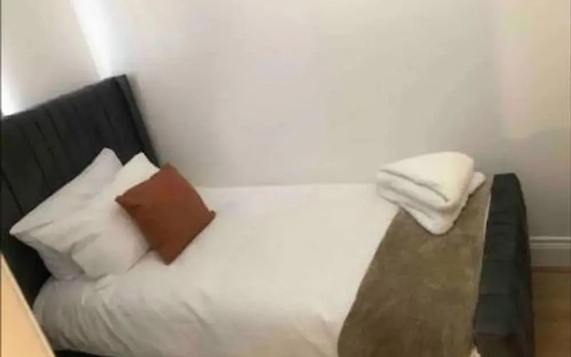 Stunning 3-bed House in Bristol
