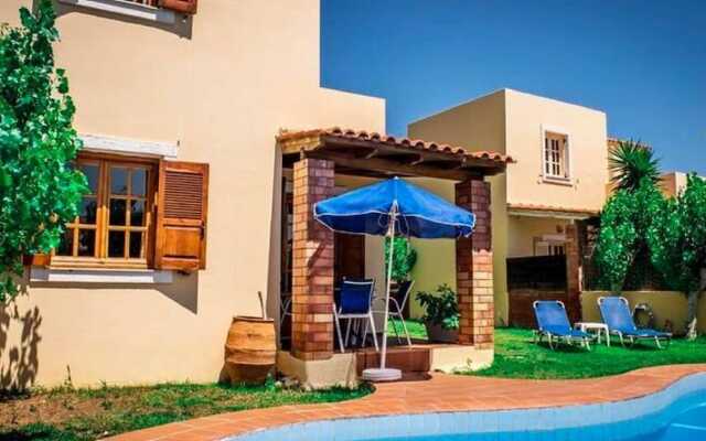 Cosy Holiday Home in Piscopiano With Private Pool