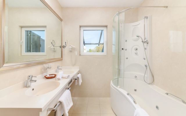 Hotel President Solin