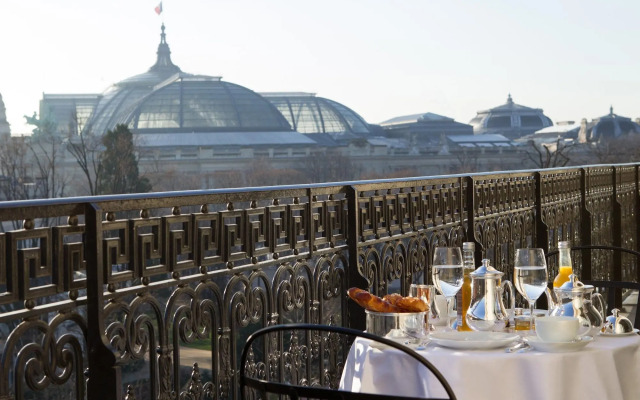 La Reserve Paris Hotel and Spa