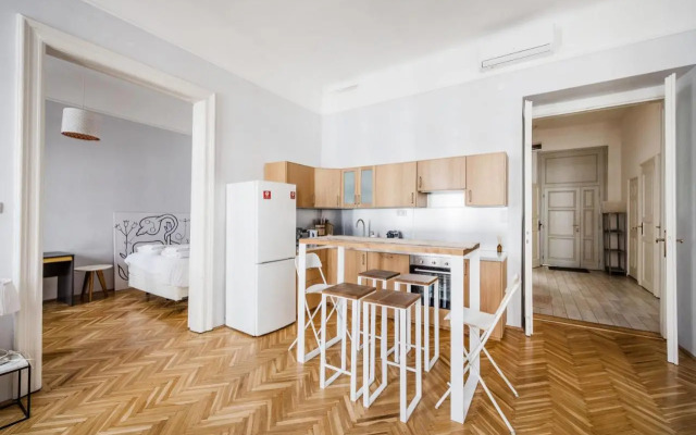 Wesselenyi Design Apartment