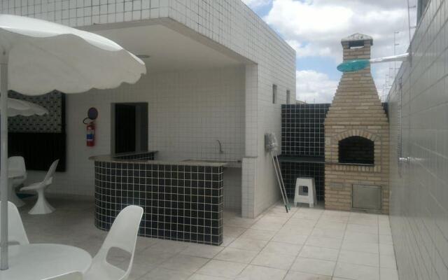 Apto no Universitário - Ed Mr. Teneriff 401