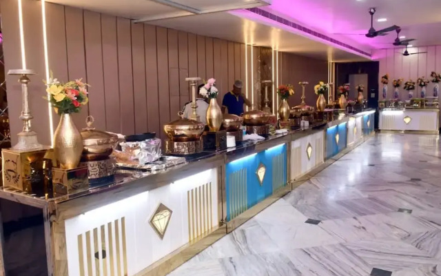 Goroomgo Naman Hotel and Banquet Kanpur