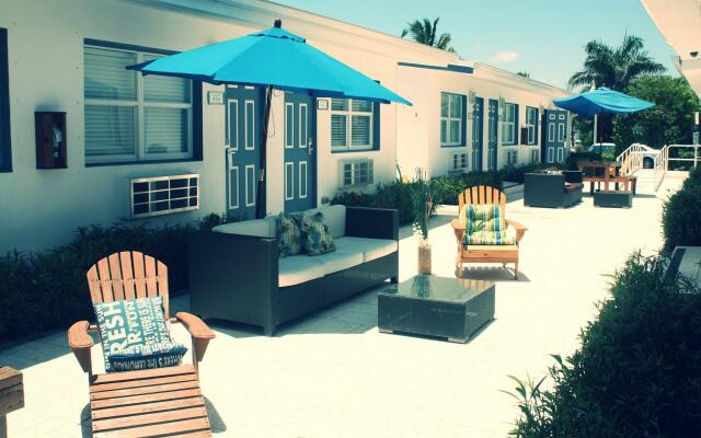 Hollywood Beach Suites