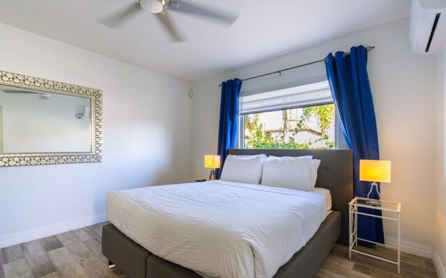 Ocean View! Fully Renovated Villa, Private Pool!