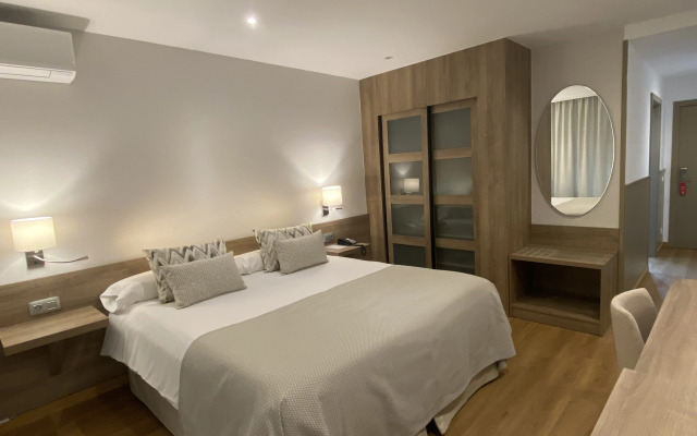 Hotel Colón Rambla