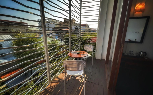 Monsoon Boutique Hotel